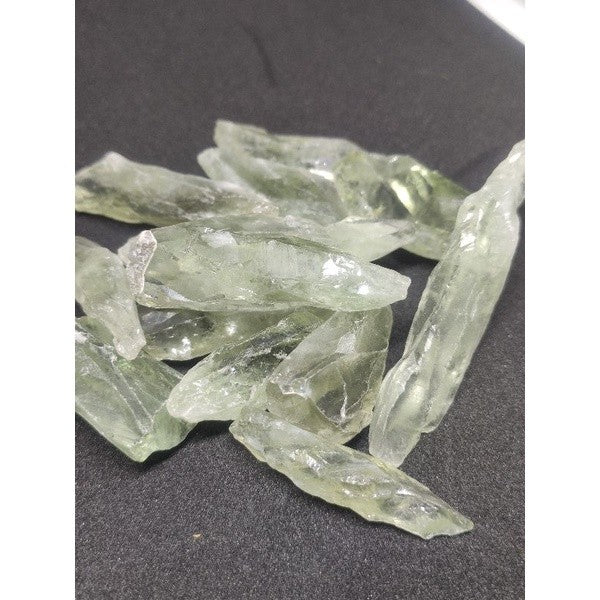 CHEFFY Prasiolite Crystal Raw (Green Amethyst)