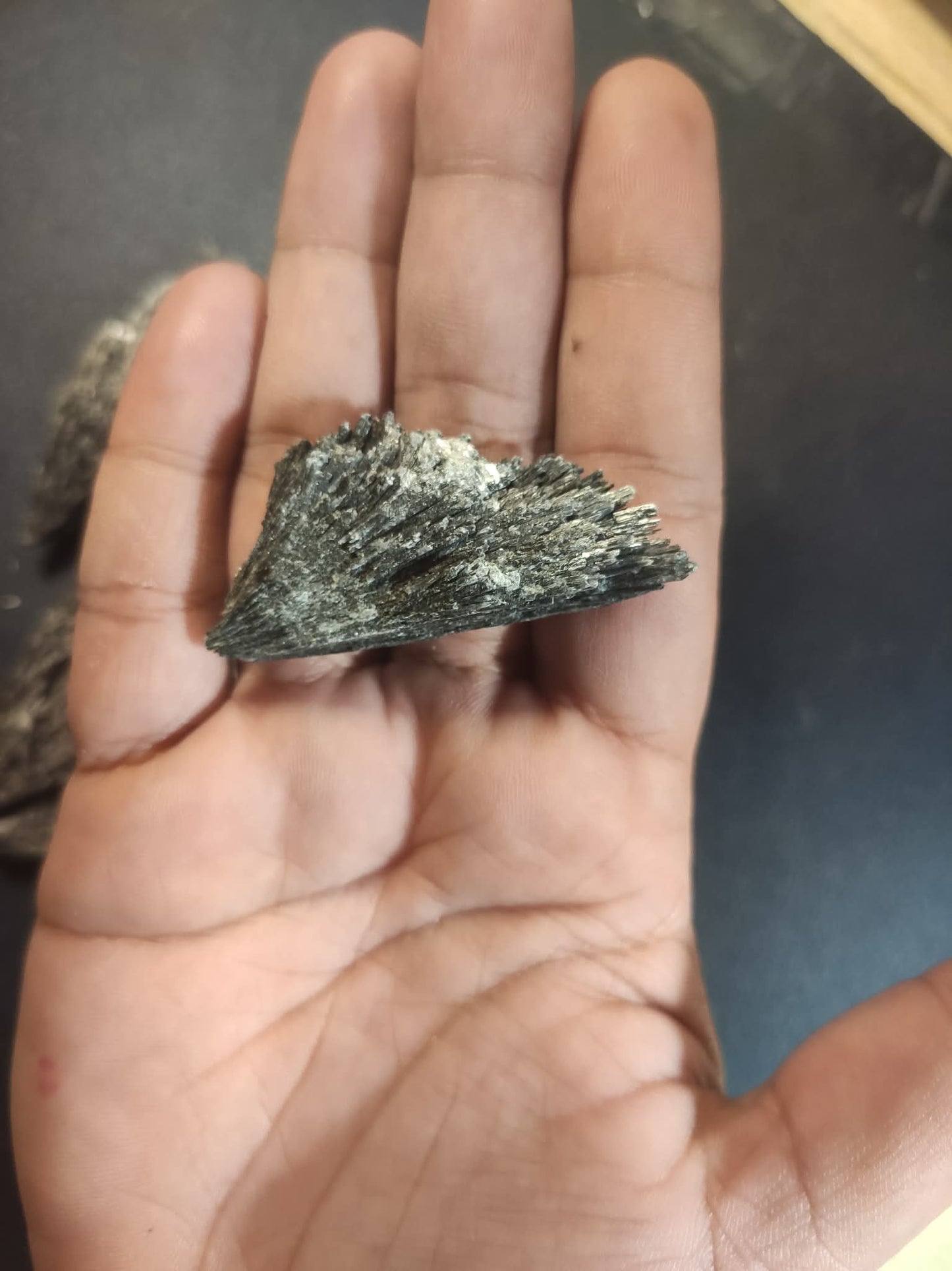 CHEFFY Black Kyanite Crystal Gemstone