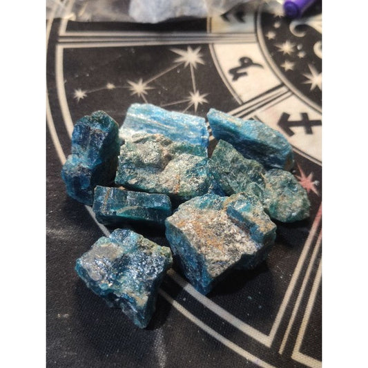 CHEFFY Blue Apatite Crystal Gemstone