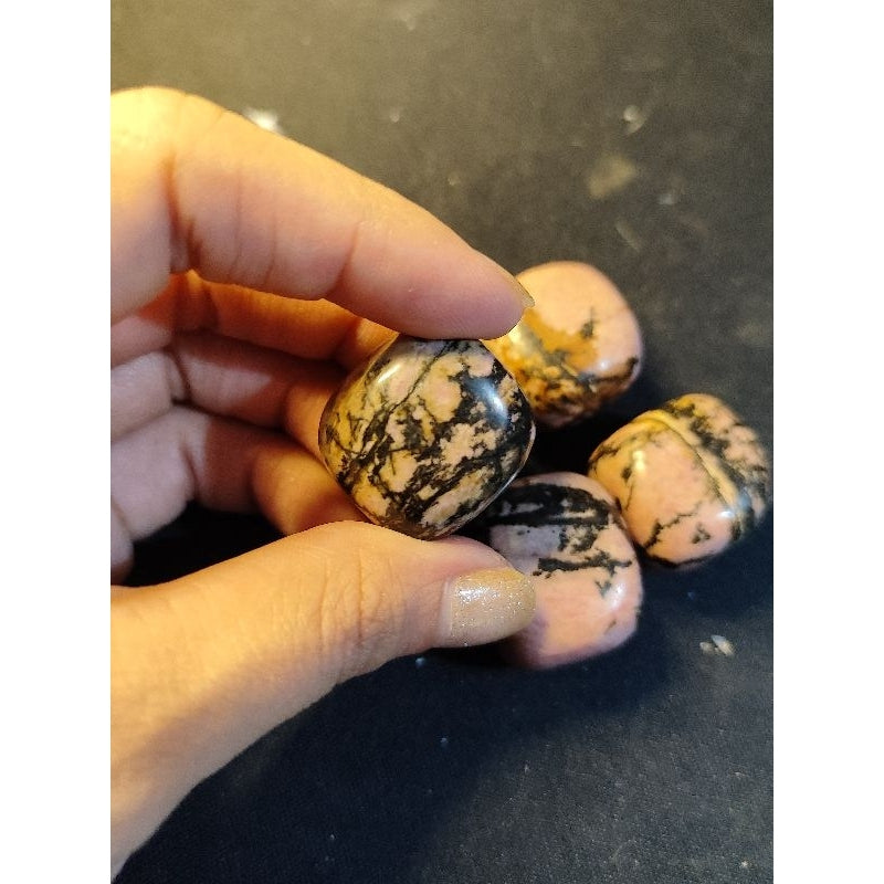 CHEFFY Rhodonite Tumbled Gemstone Crystal