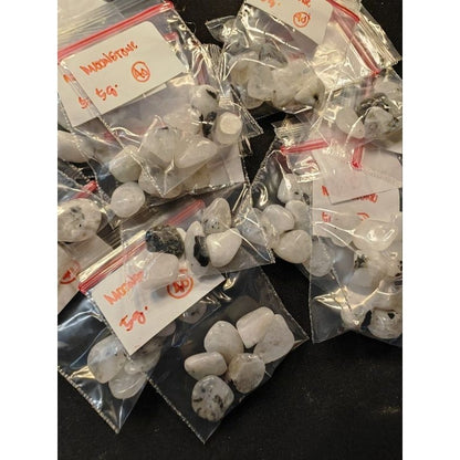 CHEFFY Moonstone Chips Gemstone Crystals