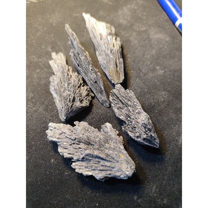 CHEFFY Black Kyanite Crystal Gemstone