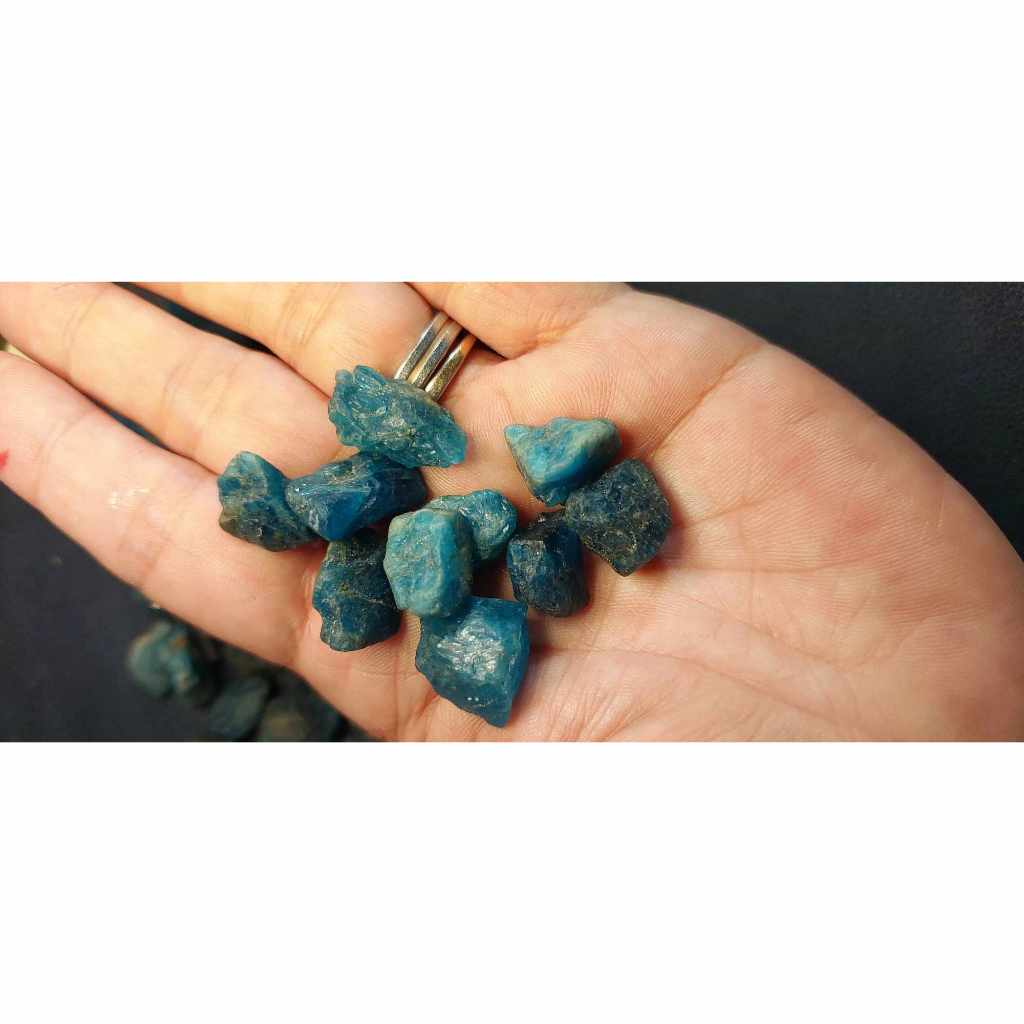 CHEFFY Blue Apatite Crystal Gemstone