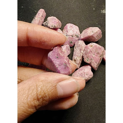 CHEFFY Ruby Corundum Raw Crystal Gemstone