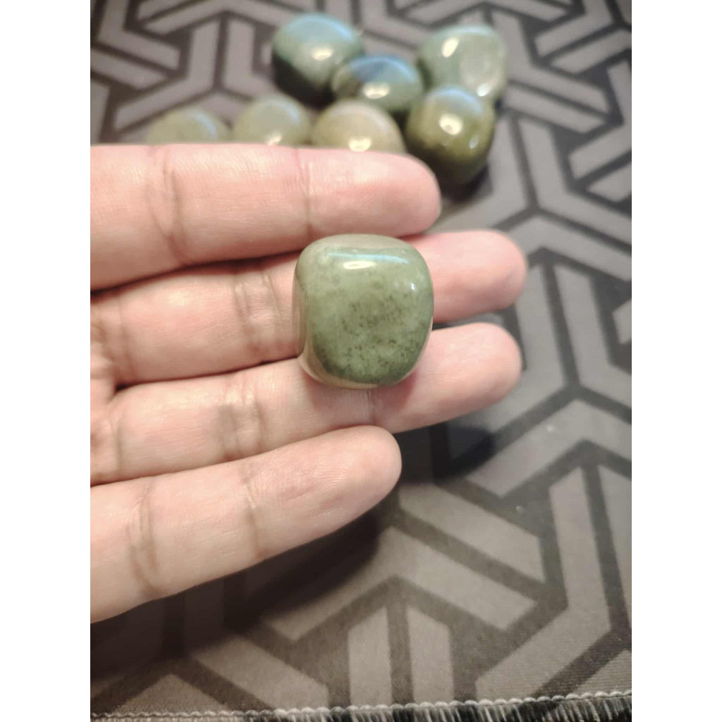 CHEFFY Light Green Jasper Bloodstone Crystal Gemstones