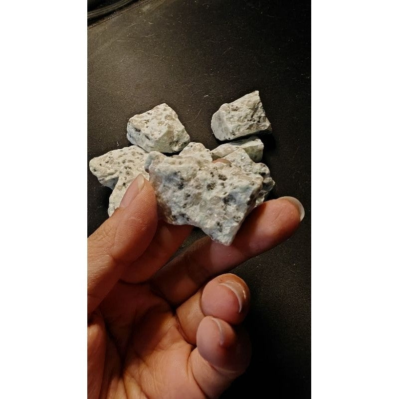 CHEFFY Kiwi Jasper Raw Gemstone Crystals