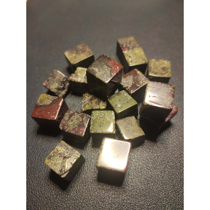 CHEFFY Dragon Bloodstone Tumbled Cubes Crystals Gemstones