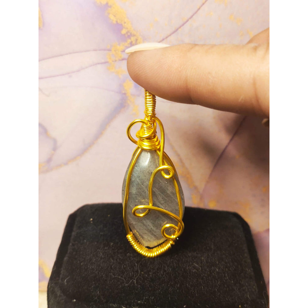 CHEFFY Wire Wrapped Labradorite Pendant Crystal Gemstone