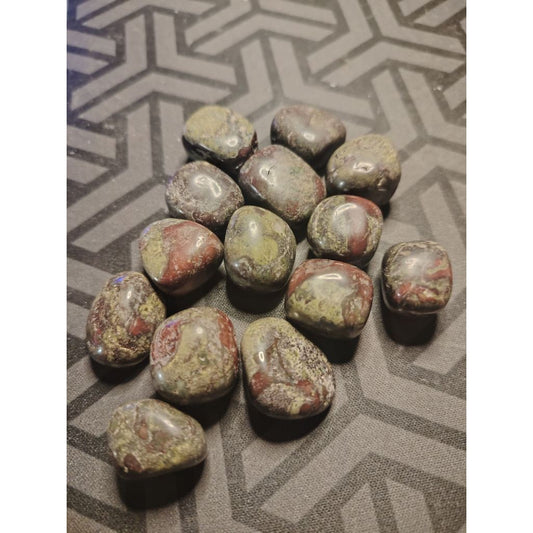 CHEFFY Dragon Bloodstone Tumbled Crystal Gemstone
