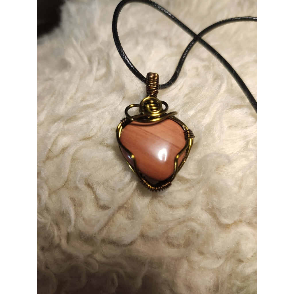 CHEFFY Wire Wrapped Red Agate Pendant Crystal Gemstone