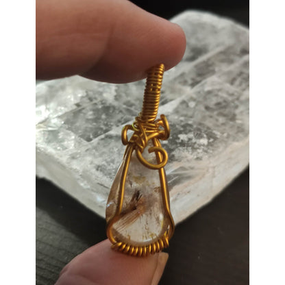 CHEFFY Golden Rutilated Quartz Wire Wrap Pendant #1
