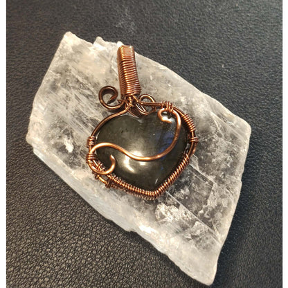 CHEFFY Heart Labra Wire Wrap Pendant