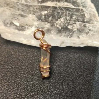 CHEFFY Wire Wrapped Clear Quartz Pendant Crystal Gemstone Small