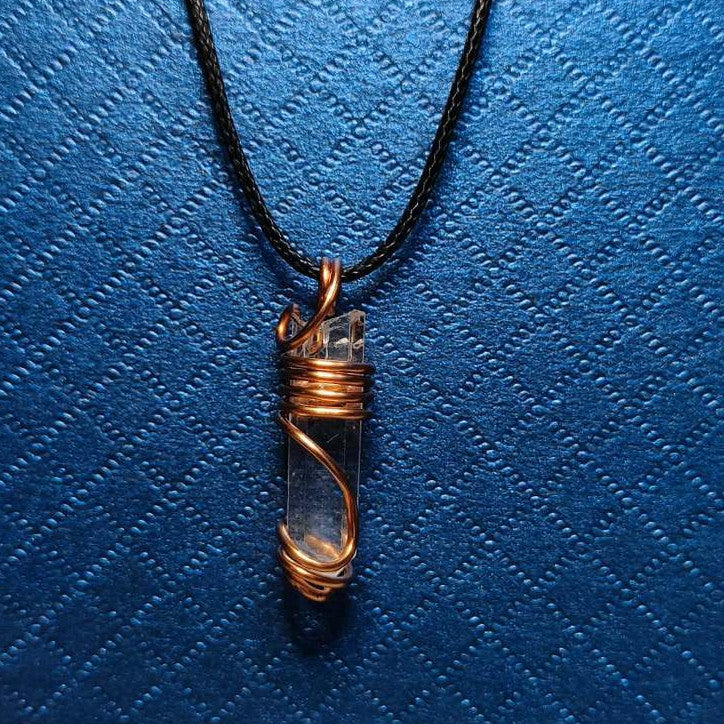 CHEFFY Clear Quartz Wire Wrap Pendant – Natural Master Healer Crystal Necklace