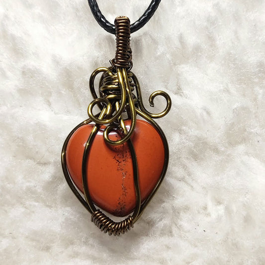 CHEFFY Wire-Wrapped Red Jasper Heart Pendant Necklace (43.5mm)