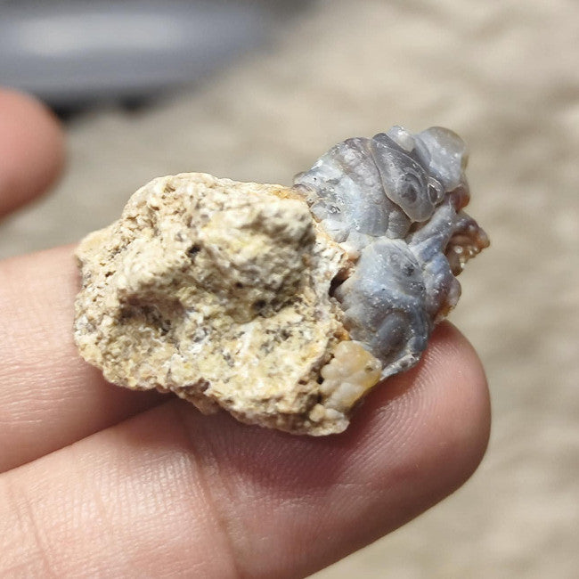 CHEFFY Raw Fire Agate – Authentic Healing Crystal, Grounding & Vitality Stone, Collector Piece