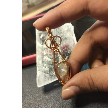 CHEFFY Copper Rutilated Quartz Wire Wrap Pendant