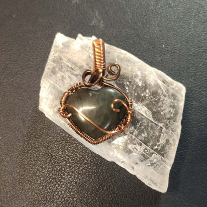 CHEFFY Heart Labra Wire Wrap Pendant