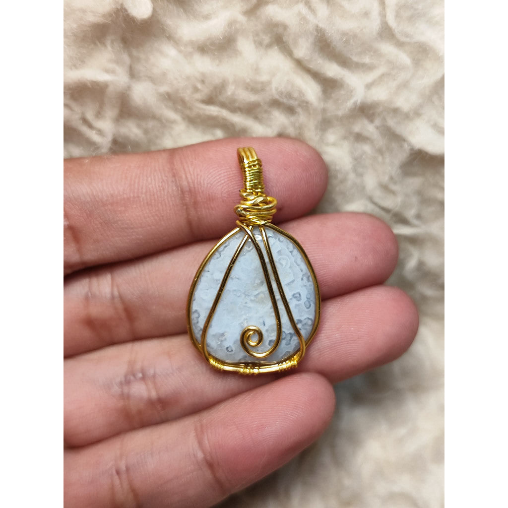CHEFFY Blue Lace Agate Pendant - Gold Wire Wrapped - Natural Crystal Necklace(33.9mm)