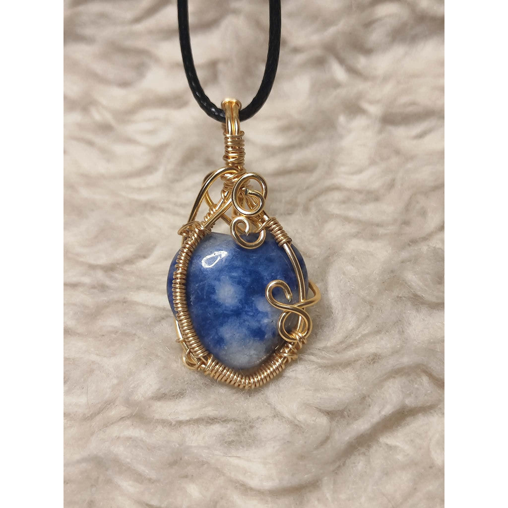 CHEFFY Natural Lapis Lazuli Heart Wire-Wrapped Pendant Necklace