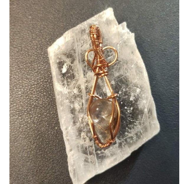 CHEFFY Copper Rutilated Quartz Wire Wrap Pendant