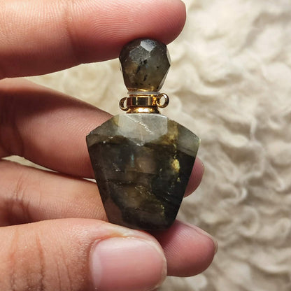 CHEFFY Crystals Premium Labradorite Tumbled Stone (12.03g) #17