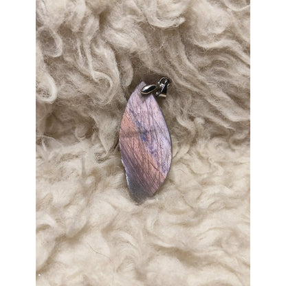 CHEFFY | Genuine Purple Labra Leaf Pendant | Natural Magic Crystal Necklace Charm with Bail( 4mm )