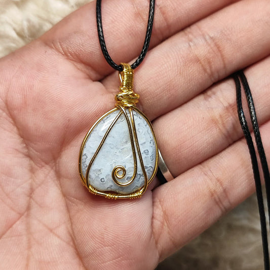 CHEFFY Blue Lace Agate Pendant - Gold Wire Wrapped - Natural Crystal Necklace(33.9mm)