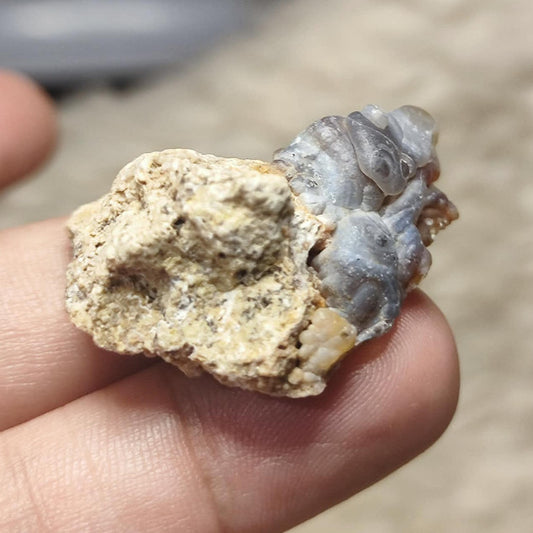 CHEFFY Fire Agate Specimen – Authentic Healing Crystal, Grounding & Vitality Stone (32.1mm)