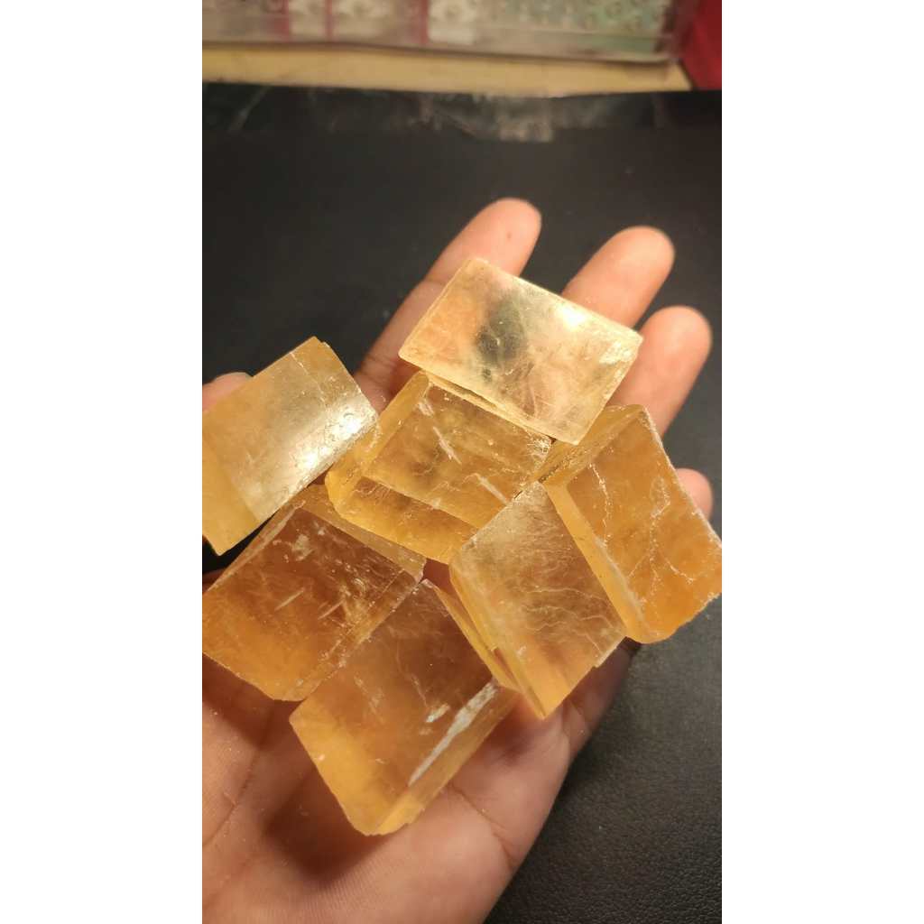 CHEFFY Optical Calcite Crystal Gemstone Very Vibrant Yellow MED