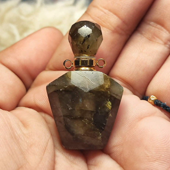 CHEFFY Crystals Premium Labradorite Tumbled Stone (12.03g) #17