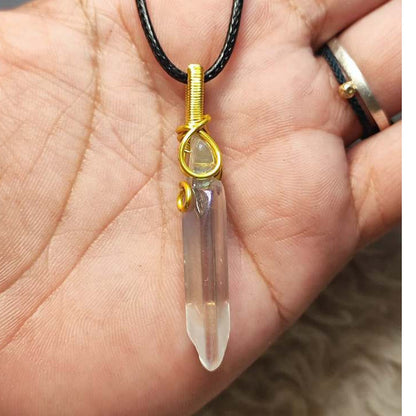 CHEFFY Angel Aura Quartz Wire Wrap Pendant (46.3mm) – High-Vibrational Iridescent Crystal Necklace