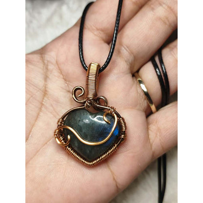 CHEFFY Labradorite Heart Pendant - Copper Wire Wrapped - Natural Crystal Necklace