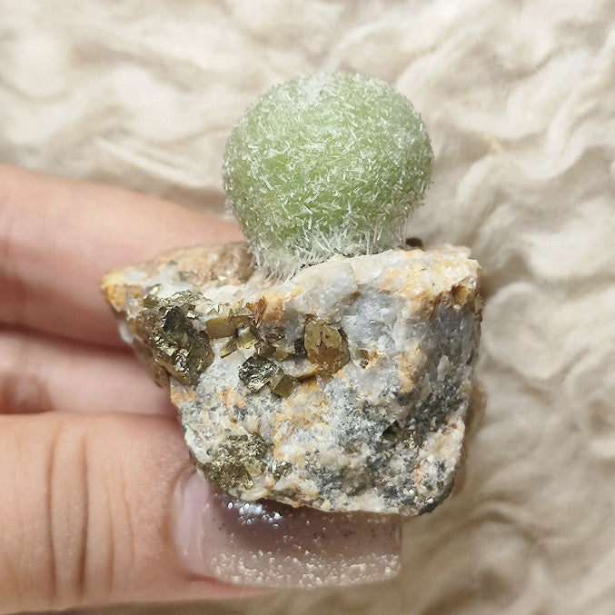 CHEFFY Rare Pyromorphite Specimen - Natural Crystal Cluster - Home Decor