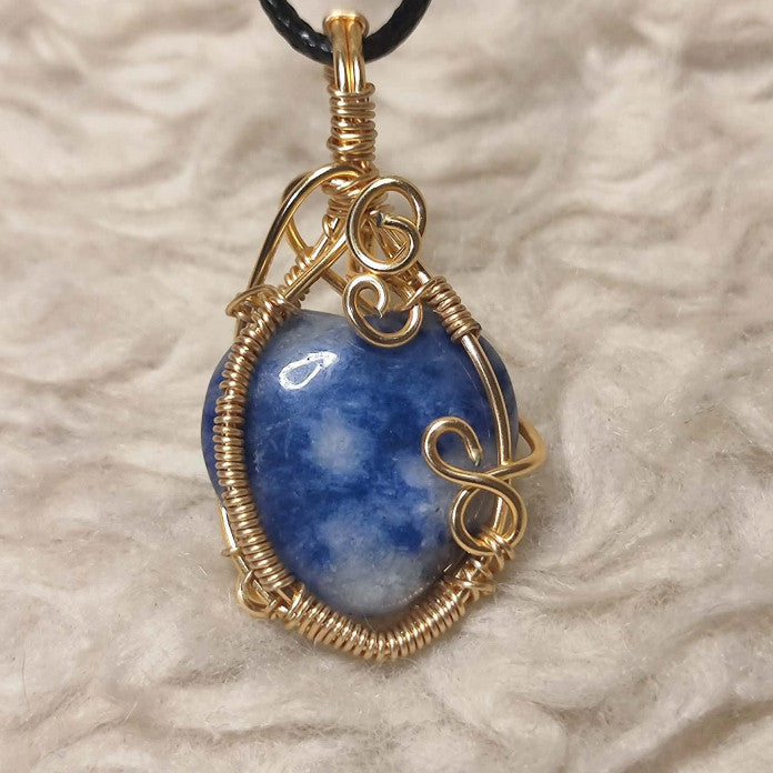 CHEFFY Lapis Lazuli Heart Wire-Wrapped Pendant Necklace