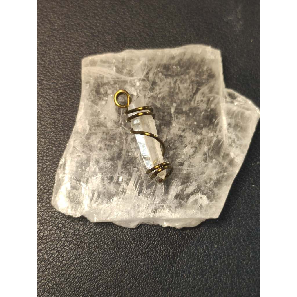 CHEFFY Wire Wrapped  Clear Quartz  Pendant Crystal  Raw (Random ) Gemstone