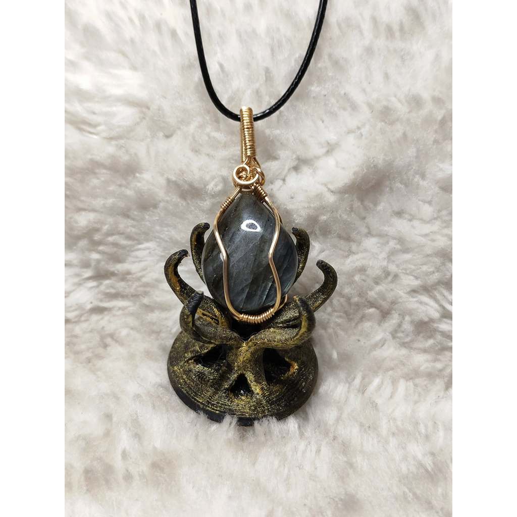 CHEFFY Labradorite Wire Wrap Pendant (1)