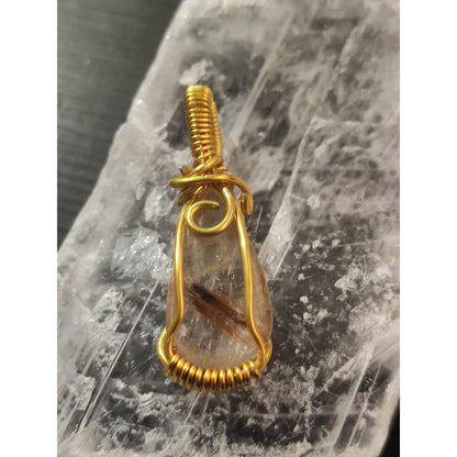 CHEFFY Golden Rutilated Quartz Wire Wrap Pendant #1