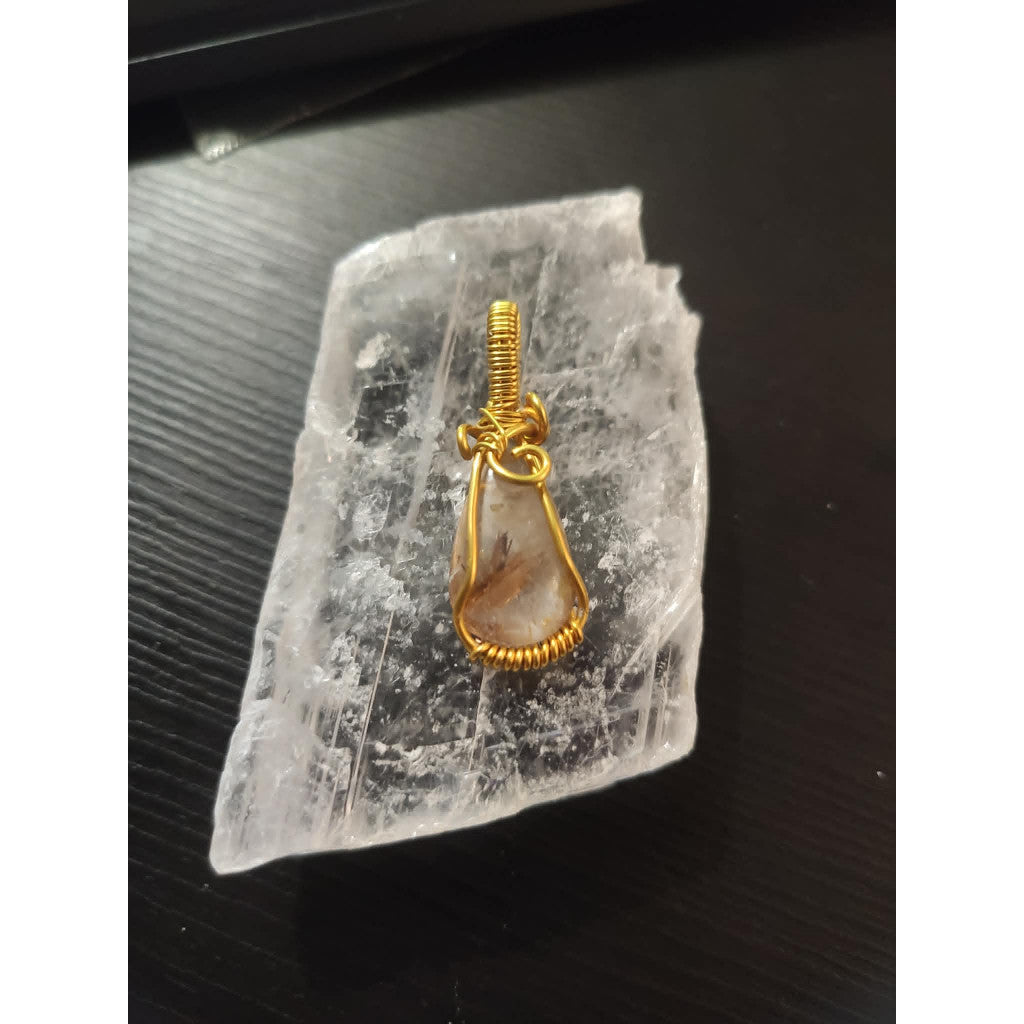 CHEFFY Golden Rutilated Quartz Wire Wrap Pendant #1