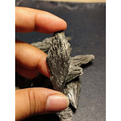CHEFFY Black Kyanite Crystal Gemstone Small