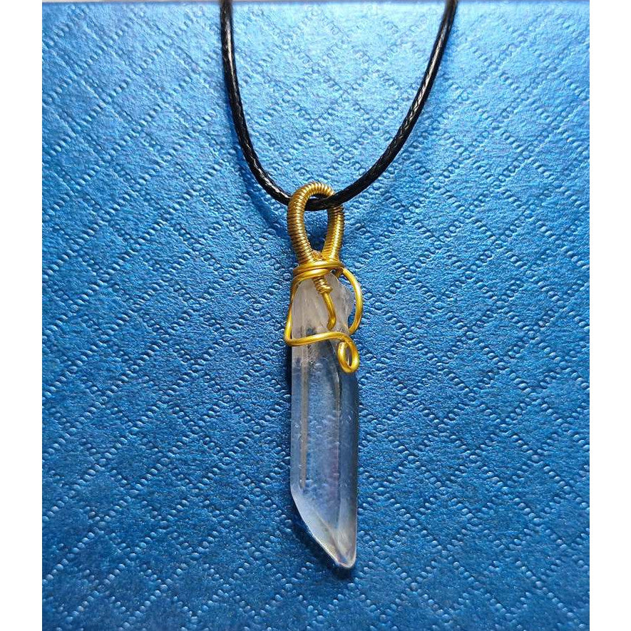 CHEFFY Angel Aura Quartz Wire Wrap Pendant (46.3mm) – High-Vibrational Iridescent Crystal Necklace