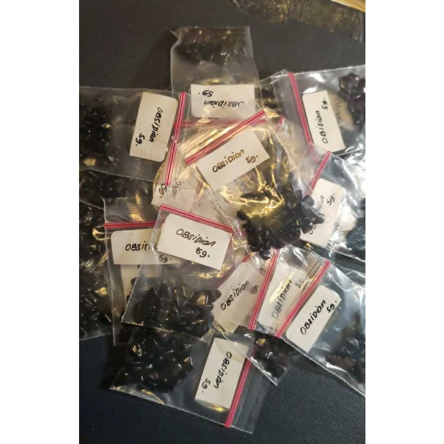 CHEFFY Obsidian Gravel Crystals Gemstones SOLD PER PACK ( 5grms )