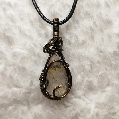 CHEFFY Golden Rutilated Quartz Pendant -Bronze Wire Wrapped - Natural Crystal Necklace (39.4mm)