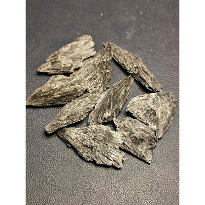 CHEFFY Black Kyanite Crystal Gemstone Small