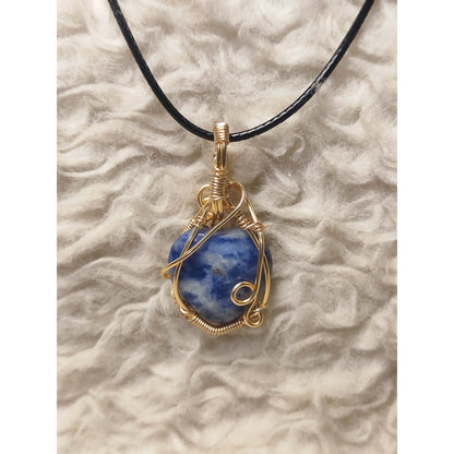 CHEFFY Natural Lapis Lazuli Heart Wire-Wrapped Pendant Necklace