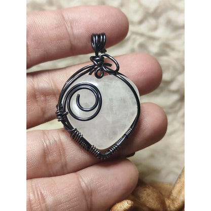 CHEFFY Natural Clear Quartz Heart Wire-Wrapped Pendant Necklace (18.7mm)