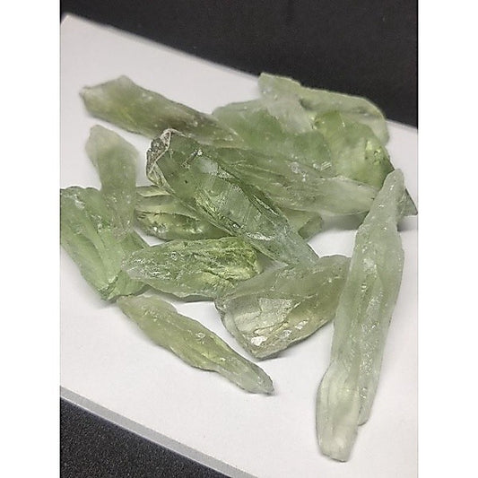 CHEFFY Prasiolite Crystal Raw (Green Amethyst)